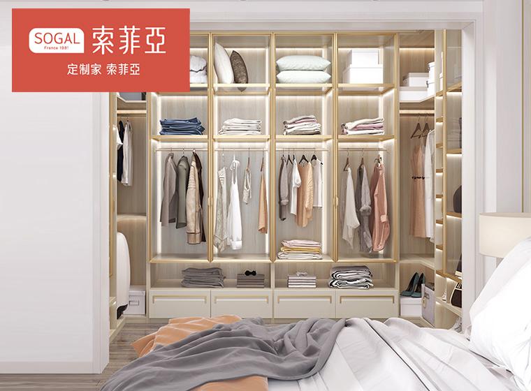 索菲亞玻璃門衣帽間現(xiàn)代輕奢風(fēng)臥室開放式衣帽間整體衣柜定制